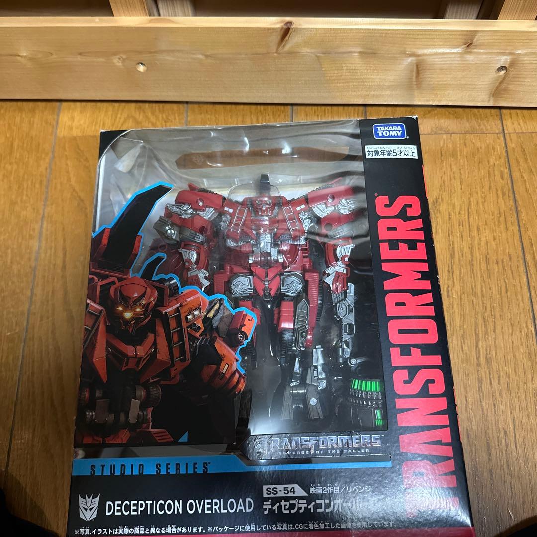 トランスフォーマー スタジオシリーズ デバステーター　8体セット