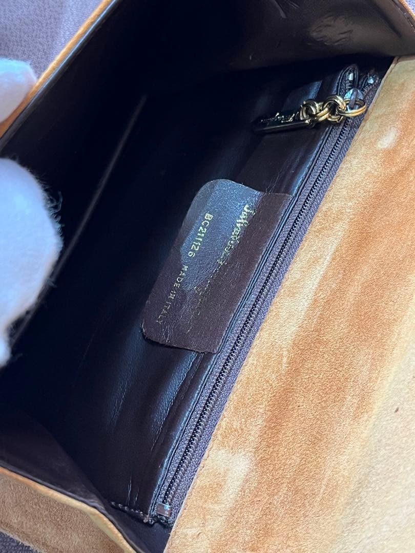 【美品】Salvatore Ferragamo フェラガモ　ショルダーバック