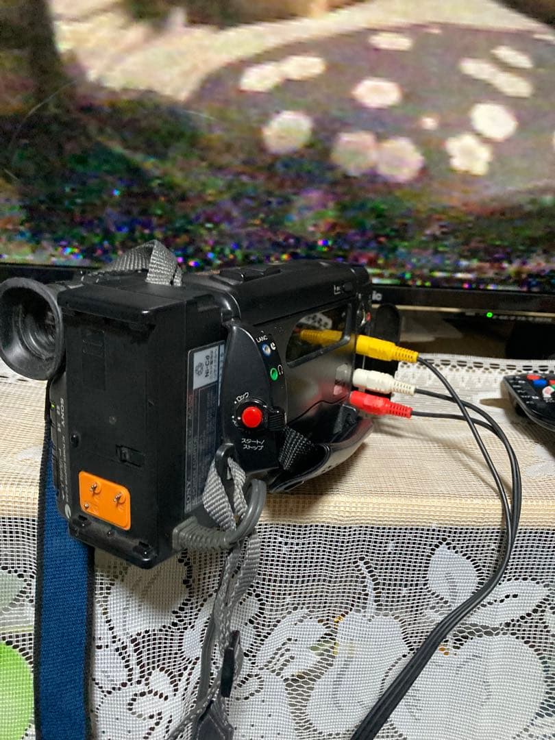 ビデオカメラ　SONY Hi8 HANDYCAM CCD-TR850