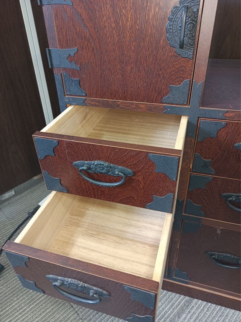 【オスカー】[八5427] 民芸調　階段箪笥　右下がり