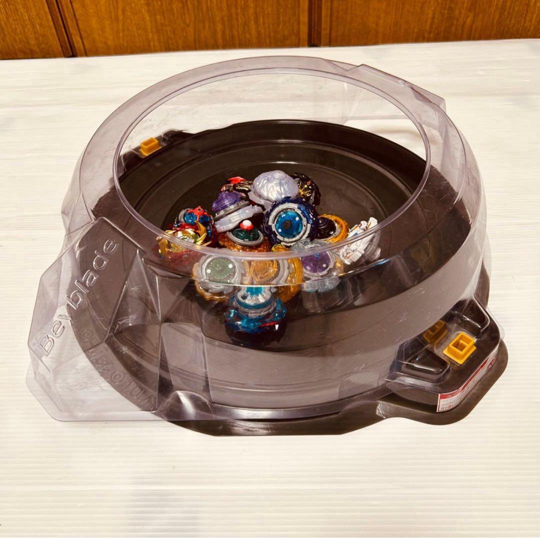 まとめて ベイブレードバースト 165個 ランチャー パーツ スタジアム付き