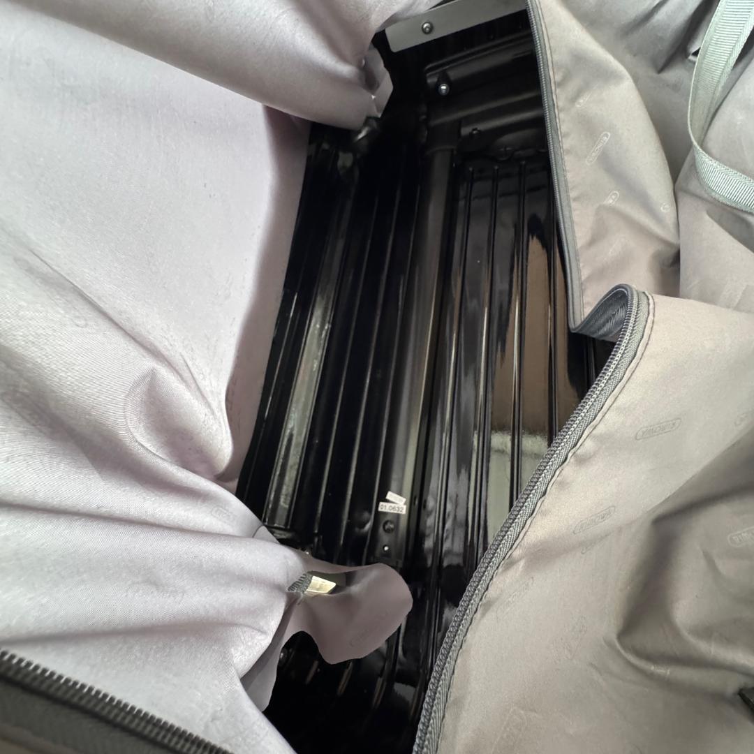 リモワ　サルサ　2輪キャリーケース　851 52　35L 　週末値下げ