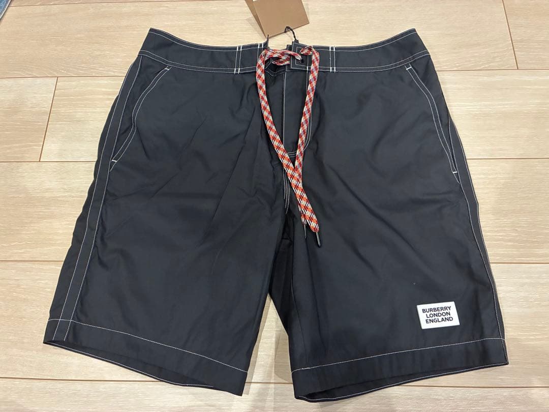 バーバリー 水着 海パン スイムショーツ メンズ　BURBERRY 黒