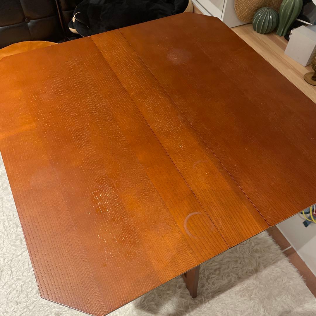 折り畳み木製ブラウン四角形ダイニングテーブル