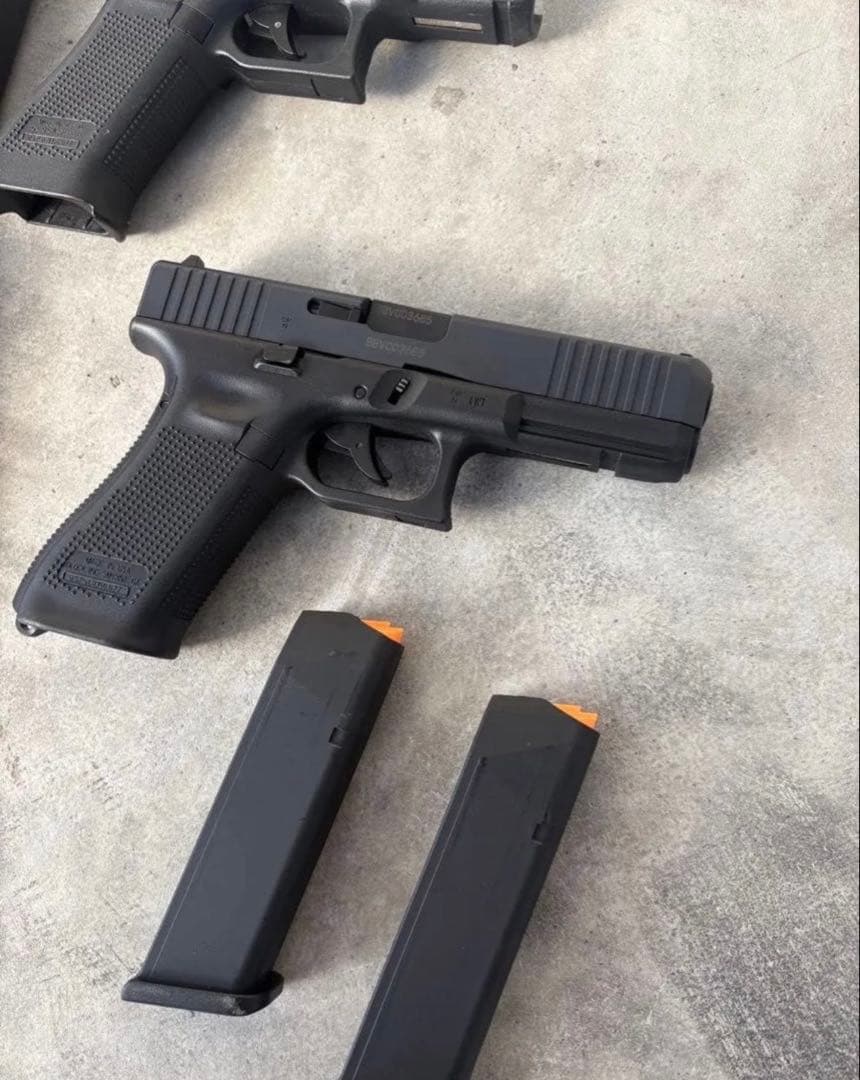 GLOCK 17 Gen5 ブラックモデルガン