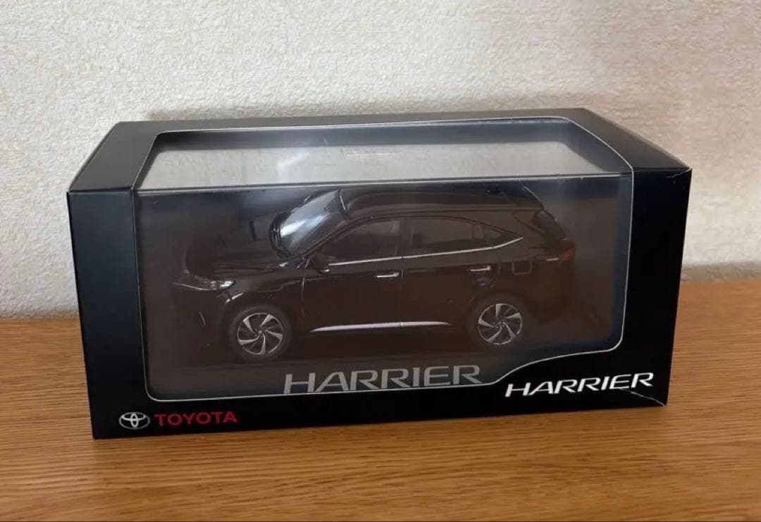 トヨタ　ハリアー　ミニカー　60系