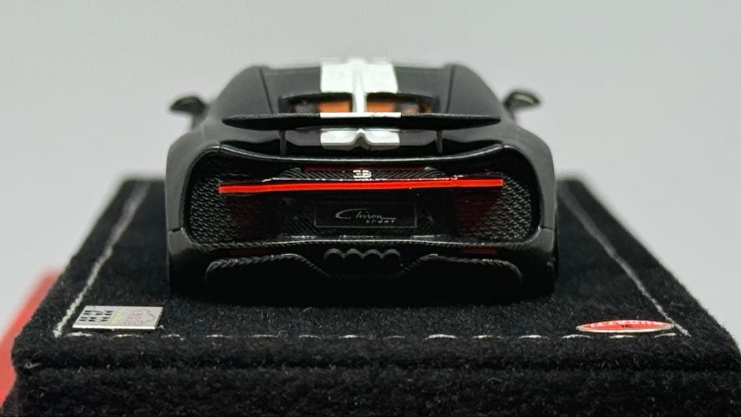 レジン製 1/64 ブガッティ シロン