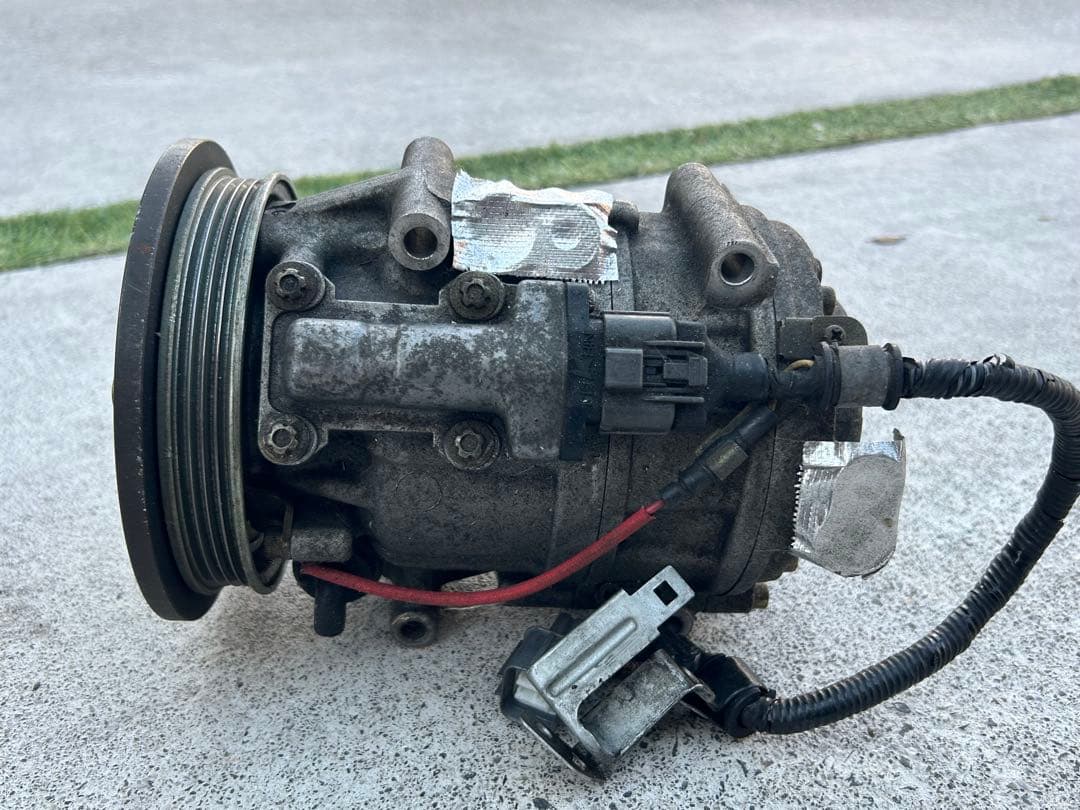 未テスト　ジャンク品CB5インスパイア　ケイヒン製コンプレッサーAWT-17V