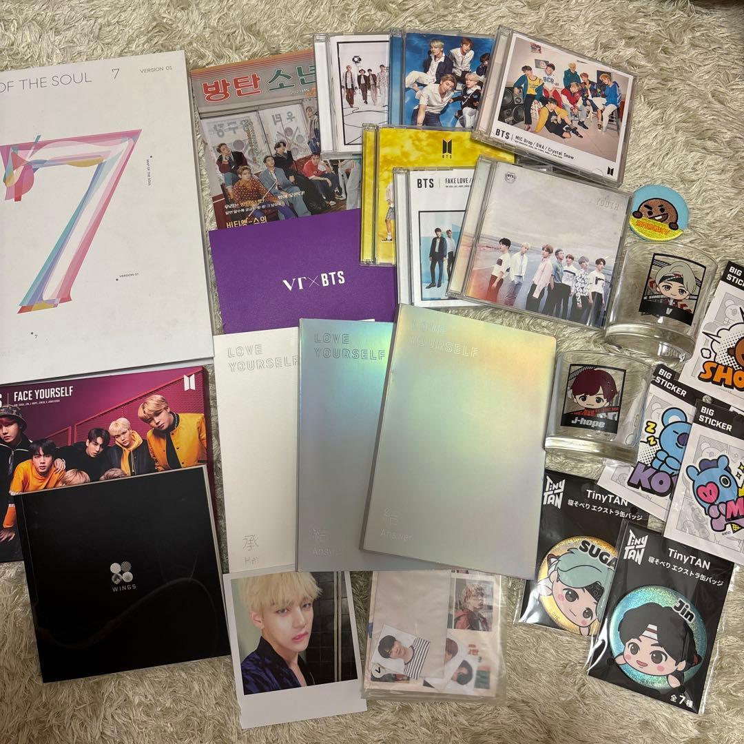 BTS グッズ まとめ売り 防弾少年団 バンタン アルバム トレカ バッジ