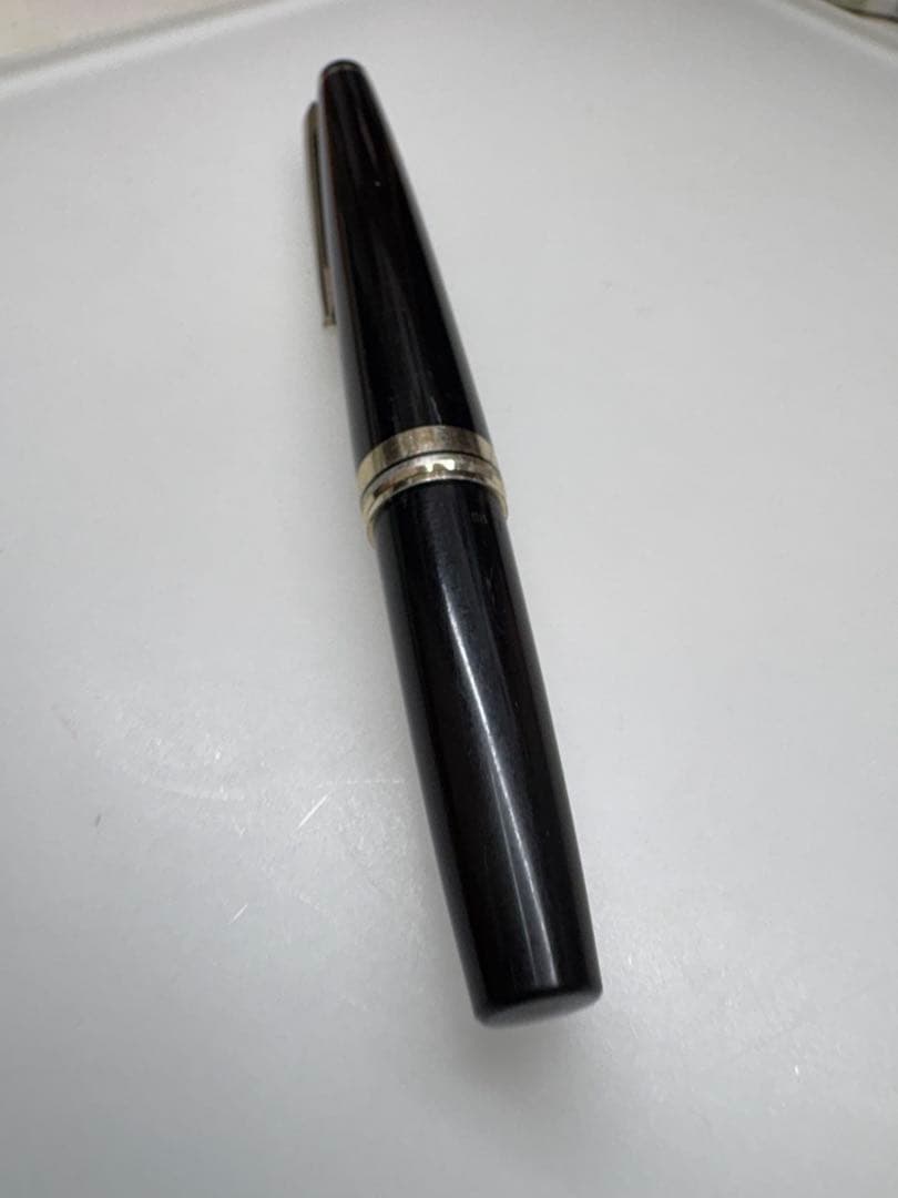 Elite ブラック 万年筆・パイロット・k18・中古品