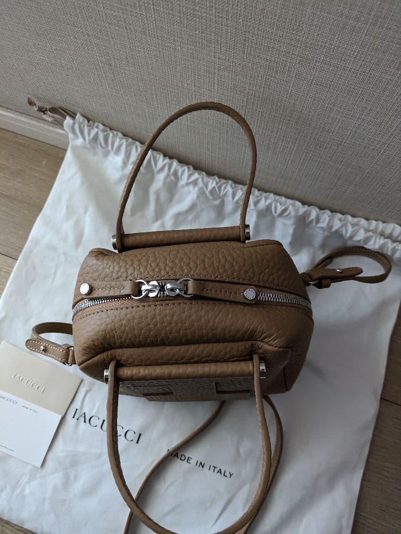 IACUCCI 　クーポラ　キャメル