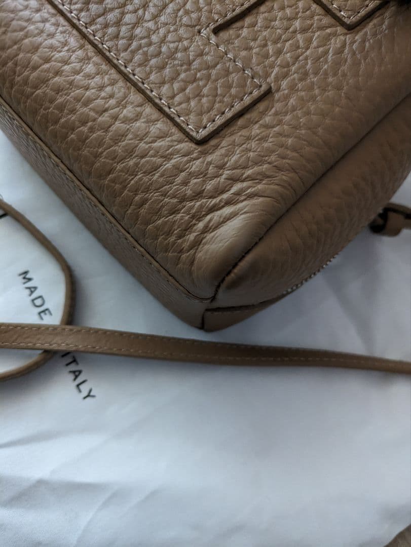 IACUCCI 　クーポラ　キャメル