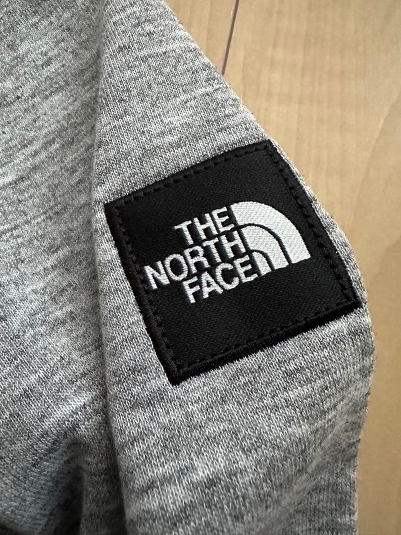 ノースフェイス ザノースフェイス トレーナー 長袖 新品 未使用 110