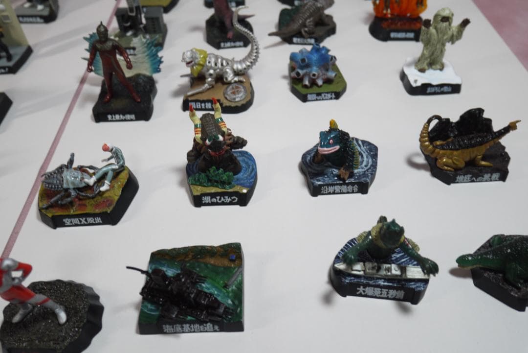 ウルトラ怪獣名鑑　39個セット