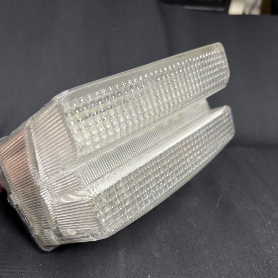 XJR400 4HM クリアテール LED 一部欠け有り