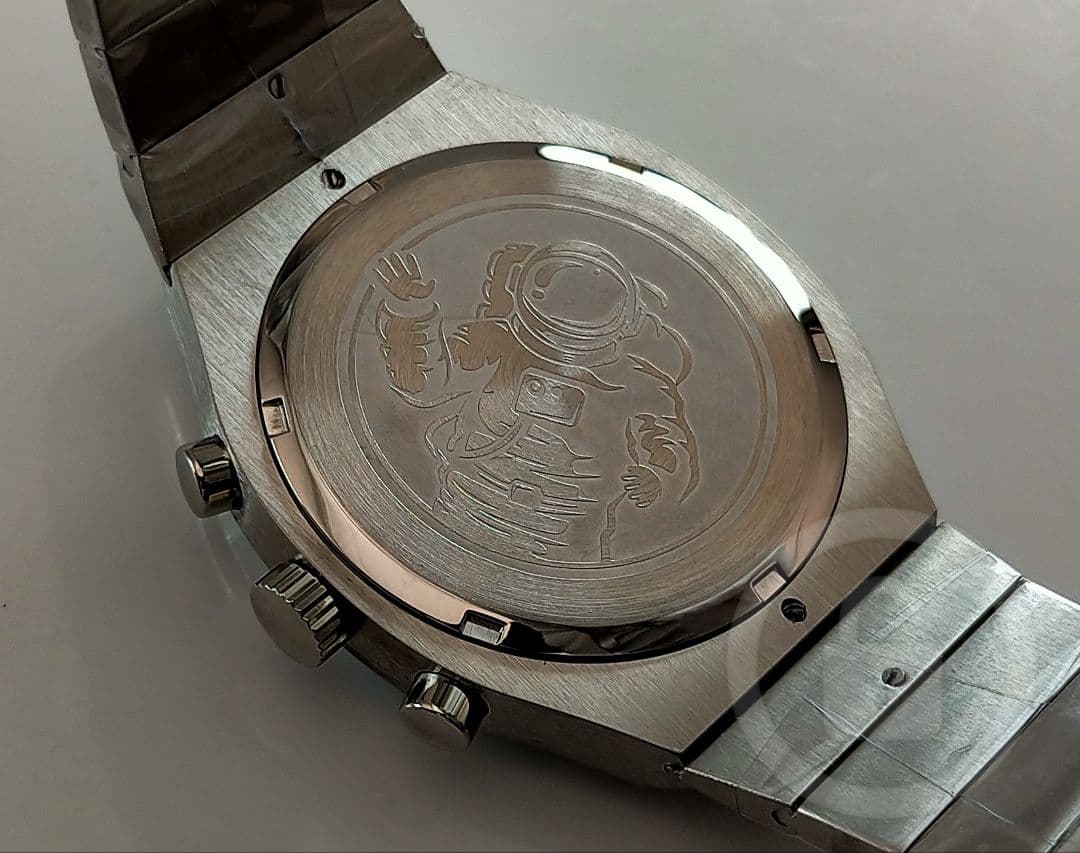 待望のテレビスクリーン型【御代田os00/新品】ムーンウォッチ クロノグラフ①