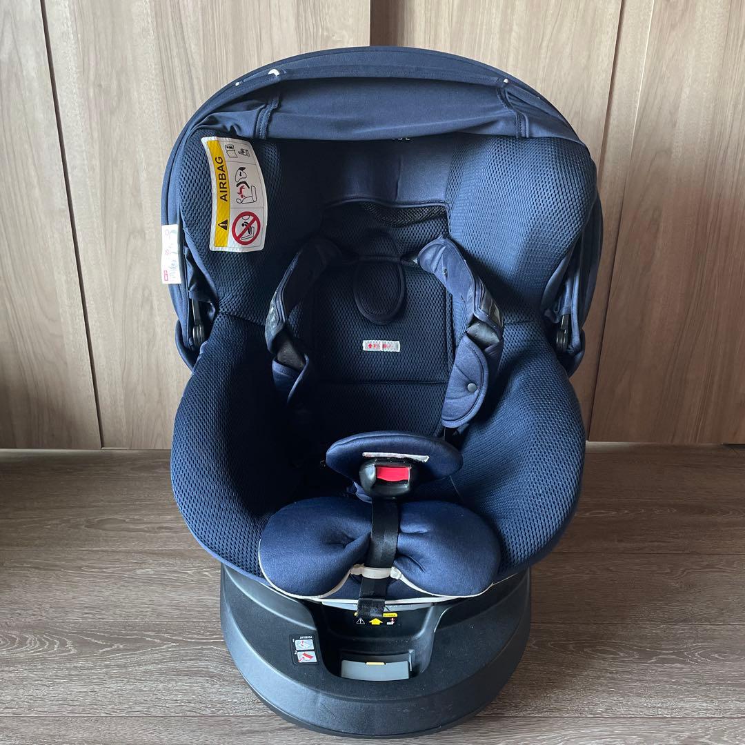 エールべべ　クルット6i チャイルドシート ネイビーISOFIX 回転式