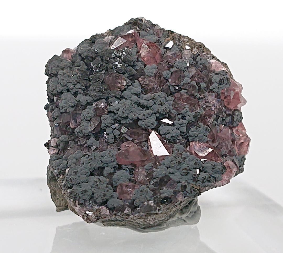 鉱物標本　ロードクロサイト （菱マンガン鉱）