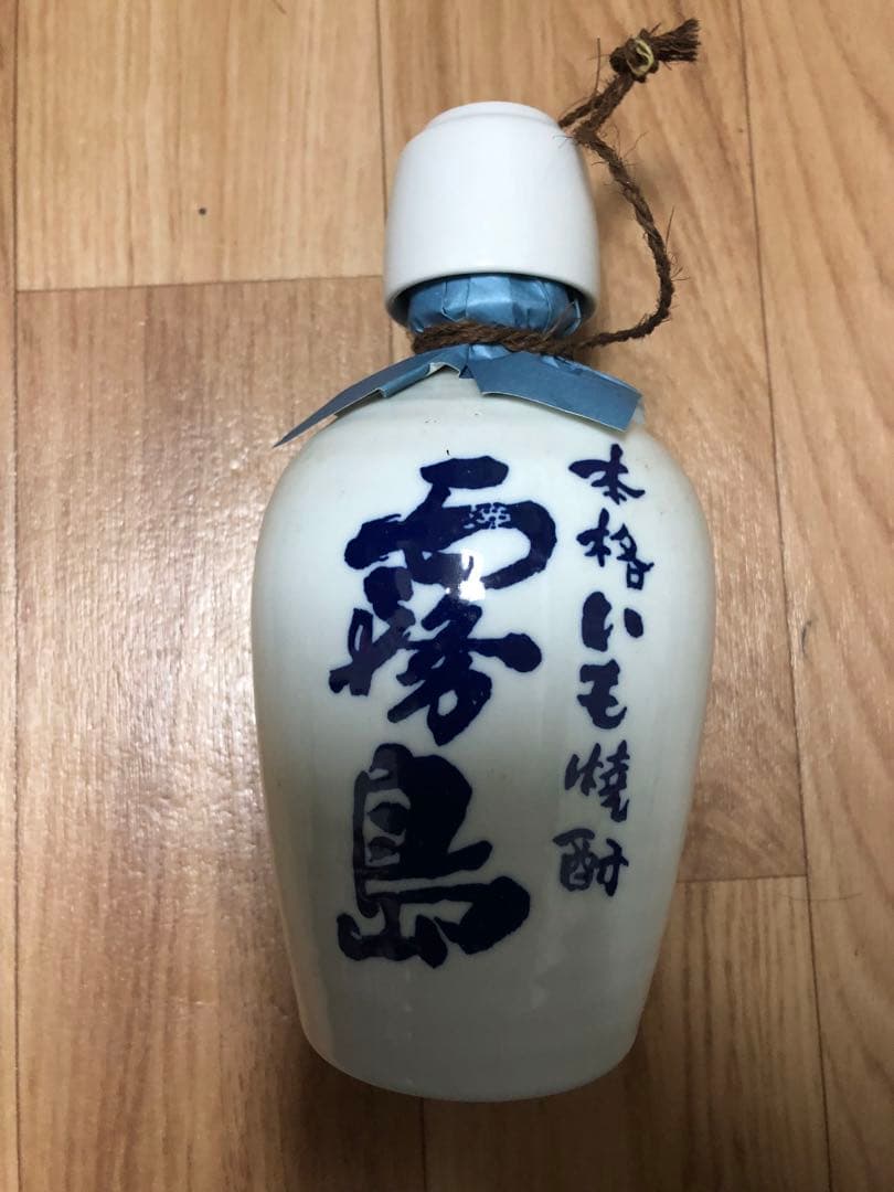 いも焼酎　霧島　　徳利　霧島酒造　内容量　720ml