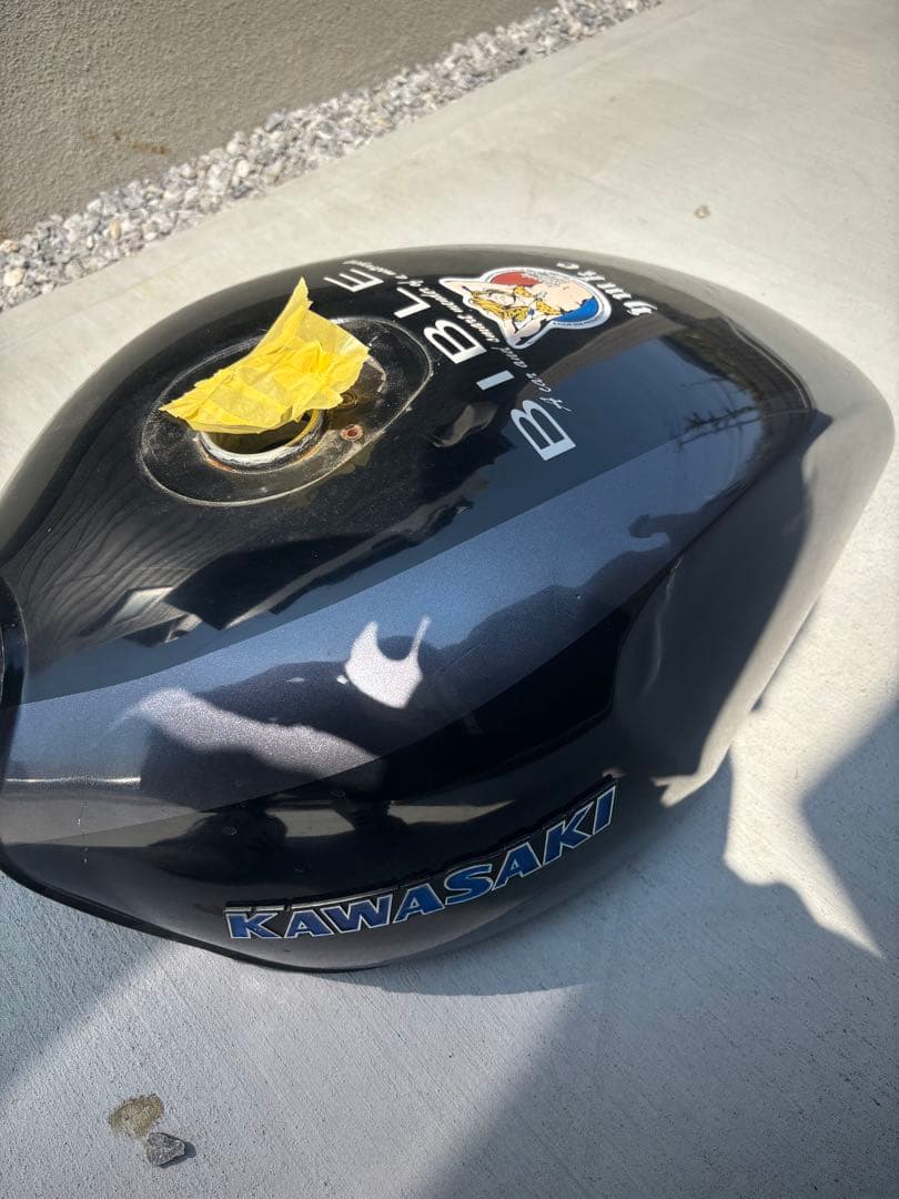 ゼファー1100rsタンク