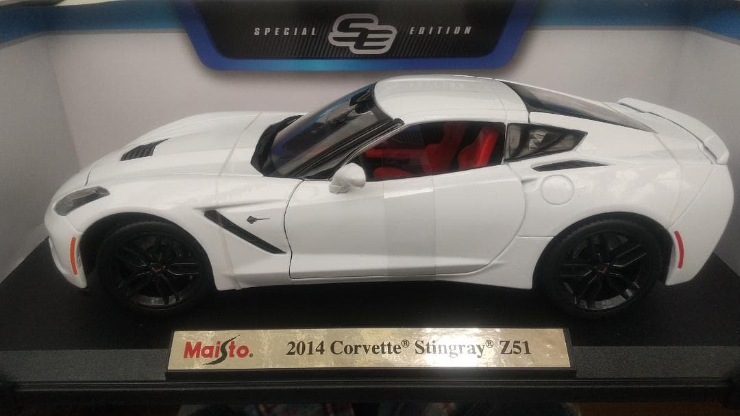 Maistoコルベットスティングレイ 1/18【新品】