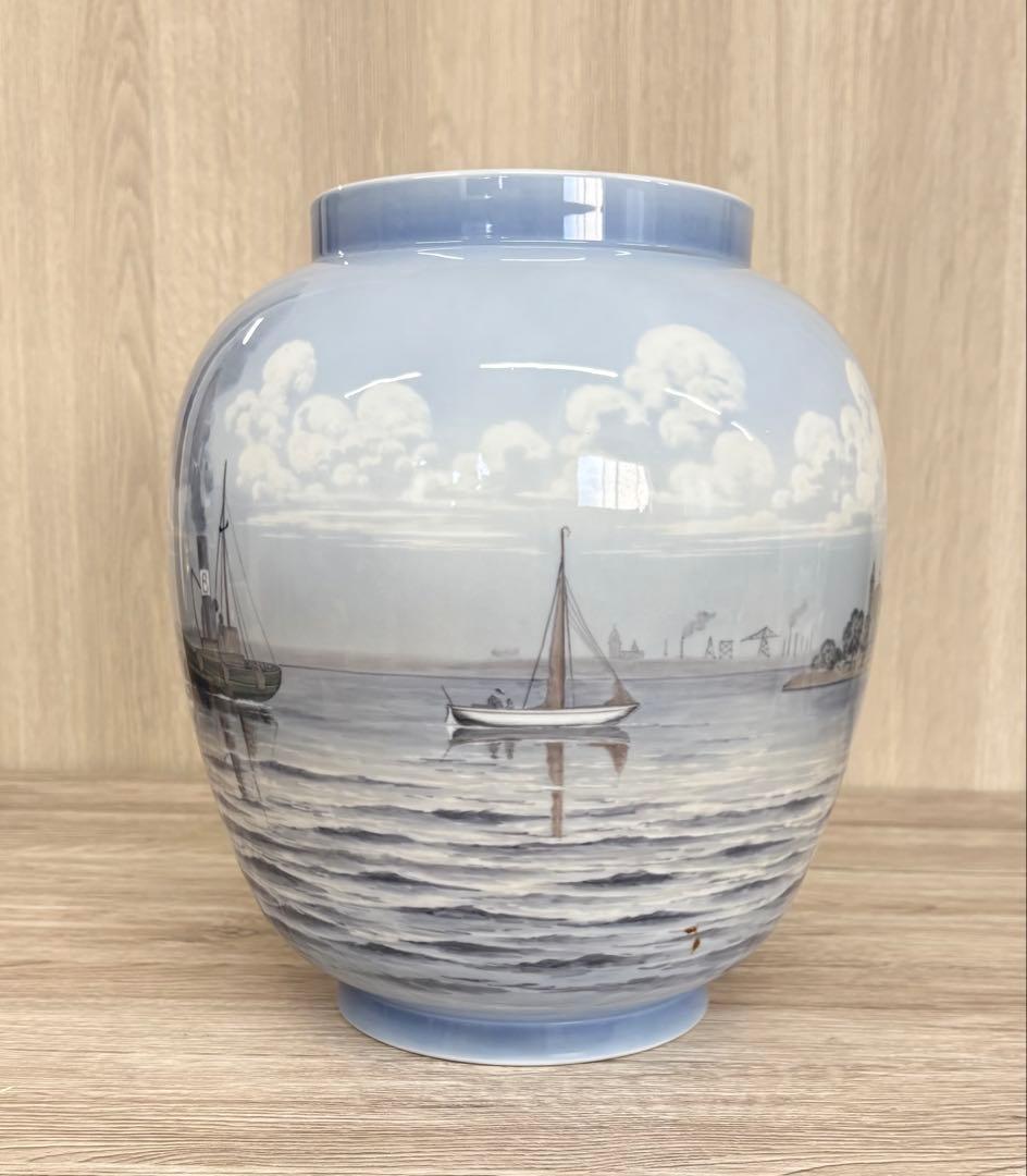ロイヤルコペンハーゲン　ビング・オー・グレンダール 「船のある花瓶」