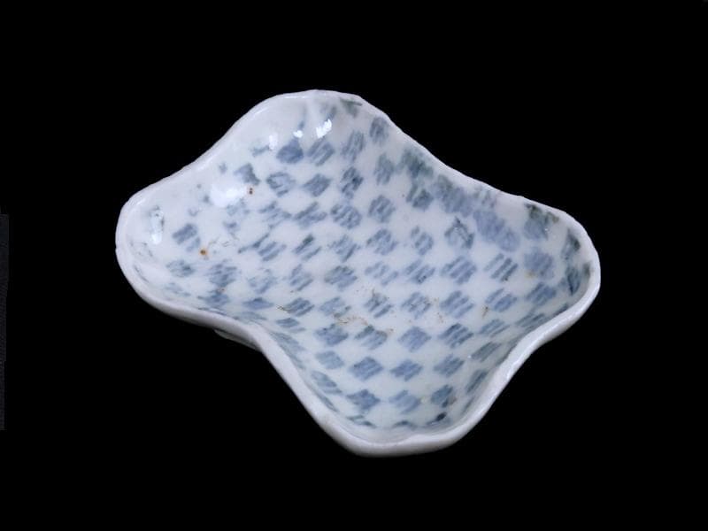 古伊万里　型刷印判　幾何学　市松紋様の図　変形皿　江戸期　AS-fbro