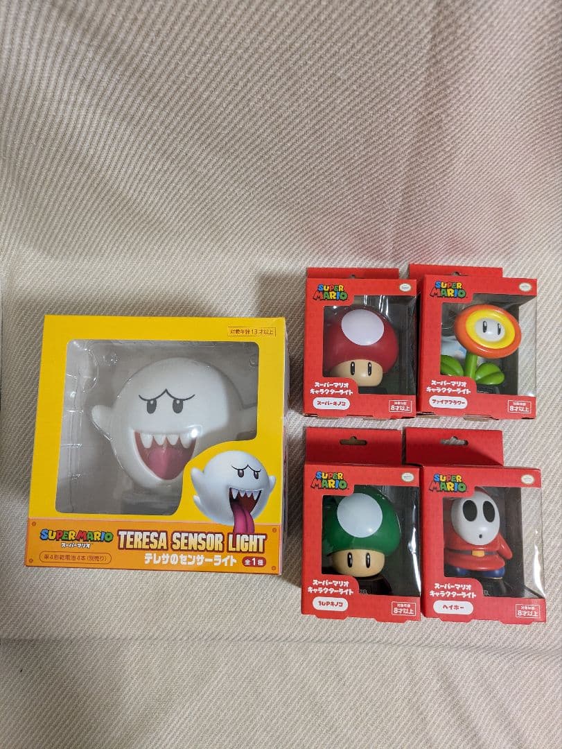 スーパーマリオ　キャラクターライト、テレサのセンサーライトの5個セット