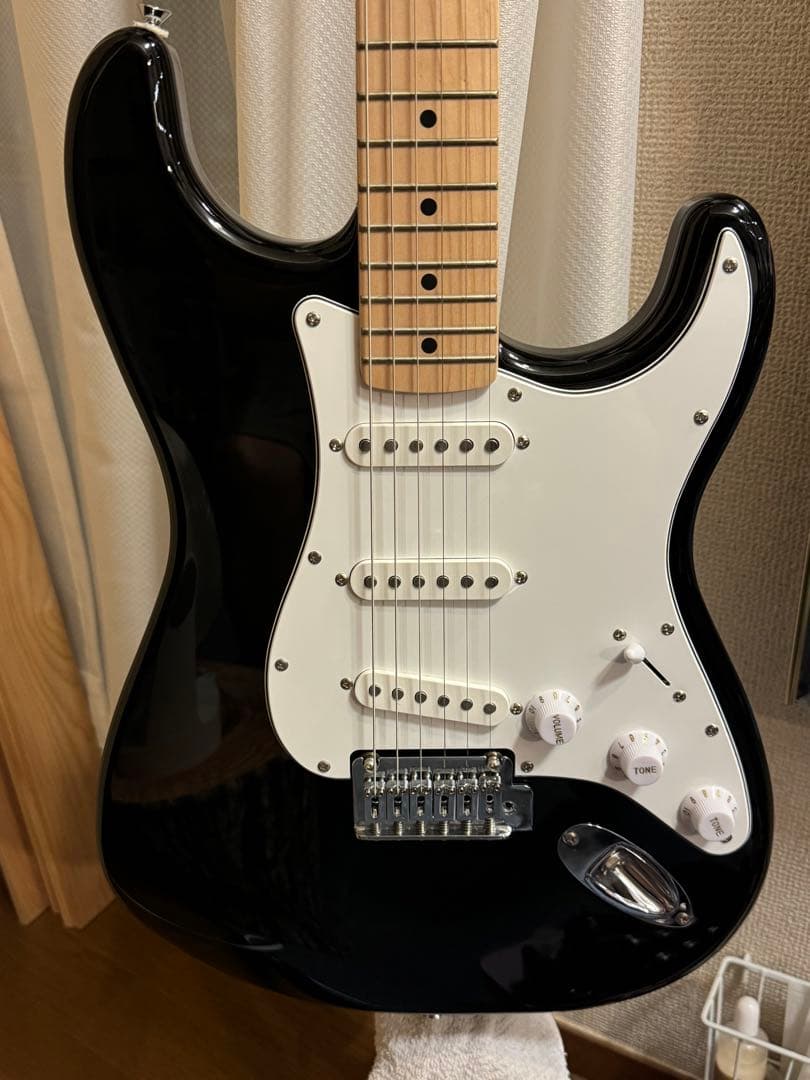 ギター Squier Affinity Stratocaster Black