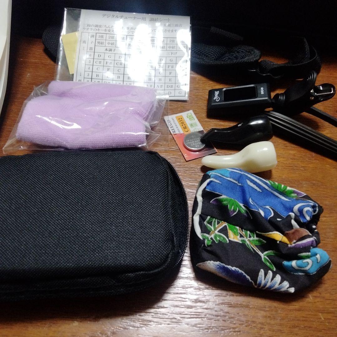 超美品　三線　人工蛇革　付属品多数 ケース付き