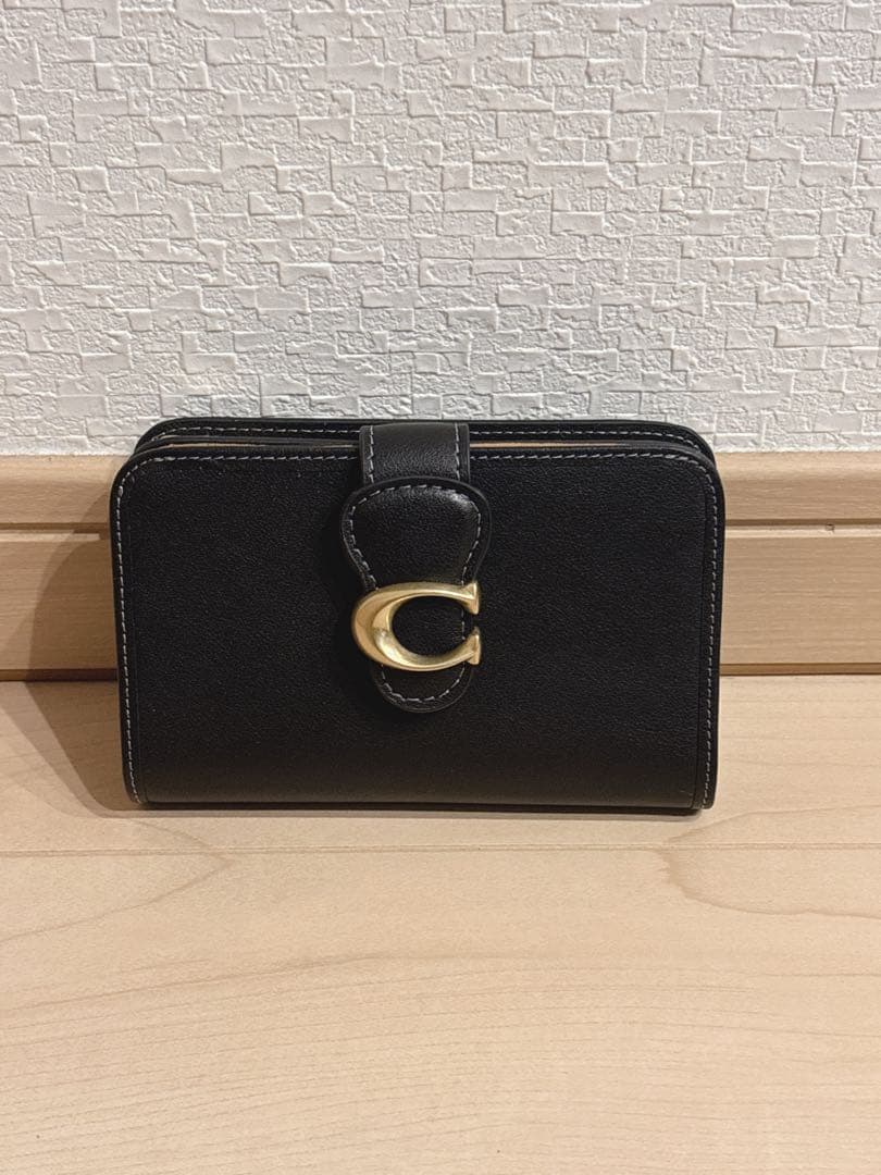 【大人気商品】COACH コーチ タビーミディアムウォレット　黒色