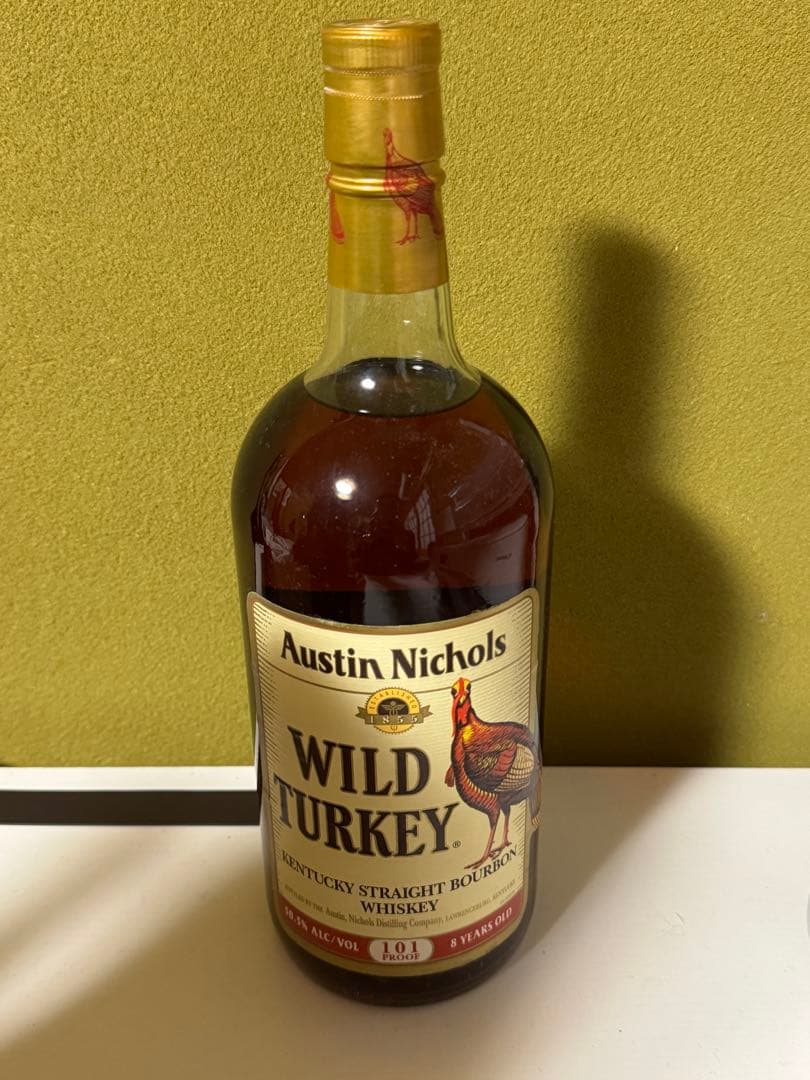 ワイルドターキー8年　旧ラベル　1000ml