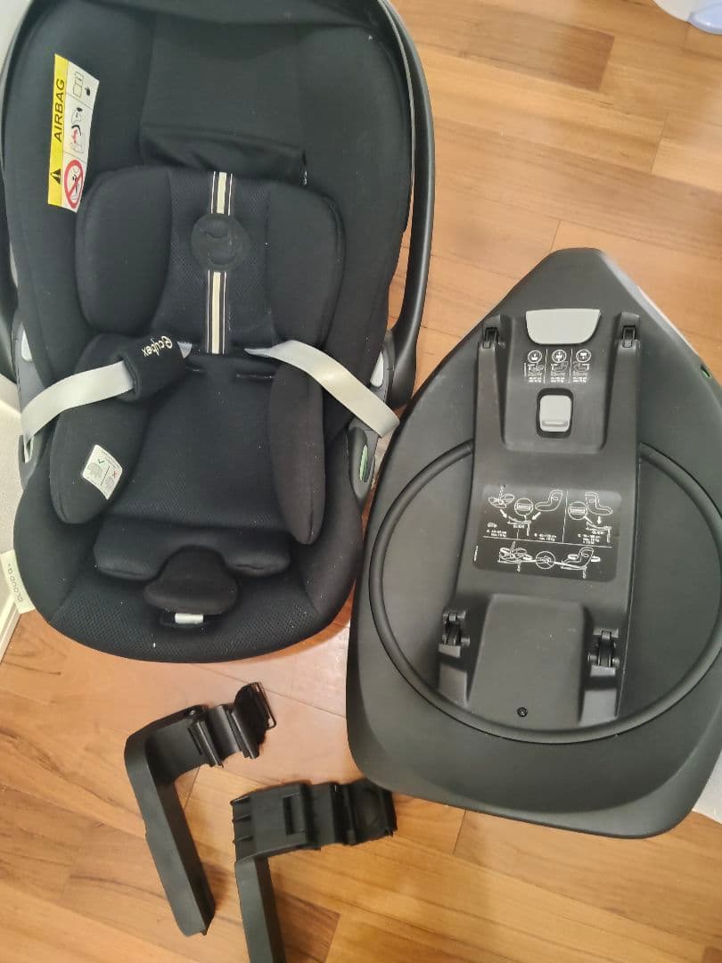 Cybex Cloud G i-Sizeチャイルドシート+BASE Gセット