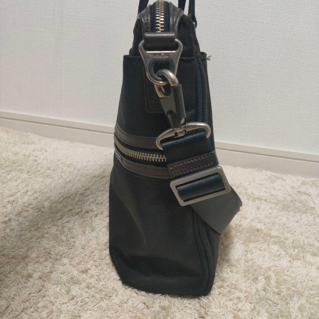 TUMIトゥミ ビジネスバック ショルダー 2way A4黒 22612HKHE