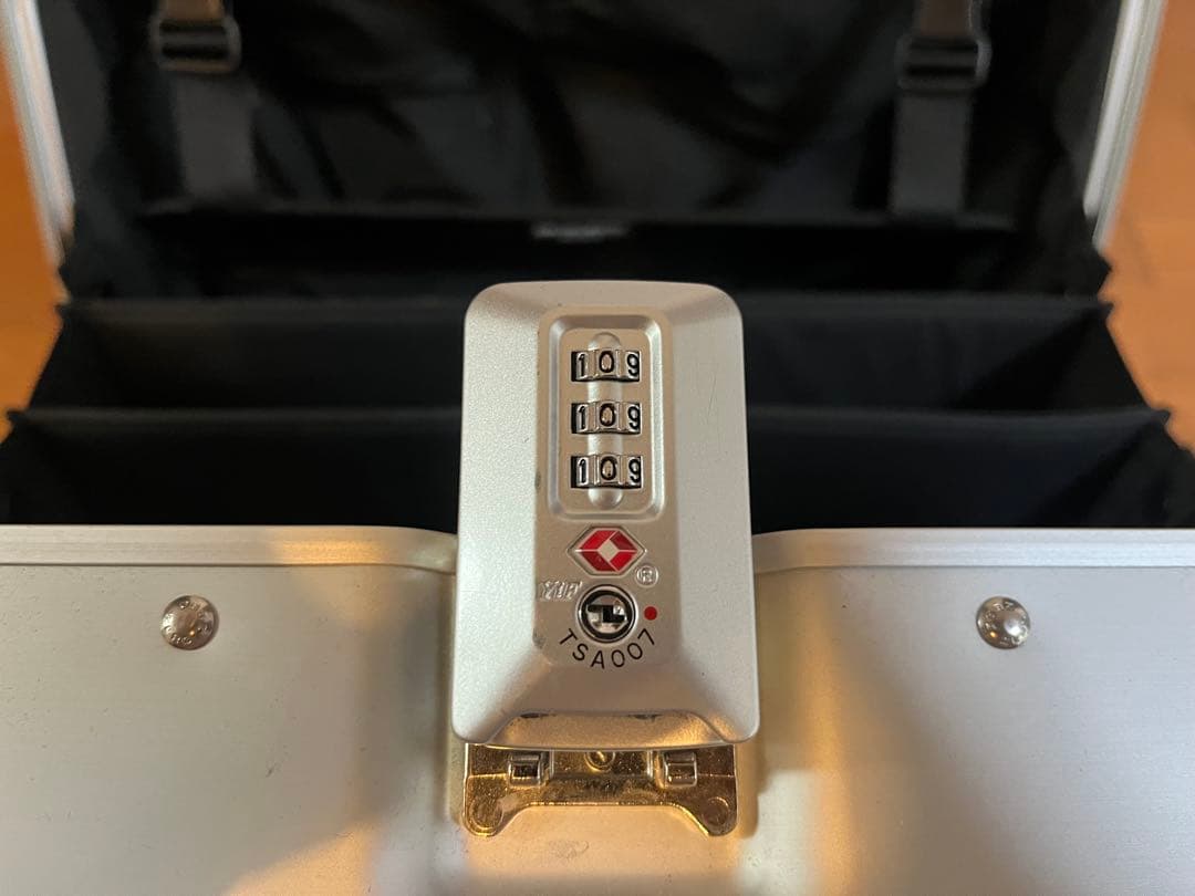 バッグ Carry-On Business Case 28L