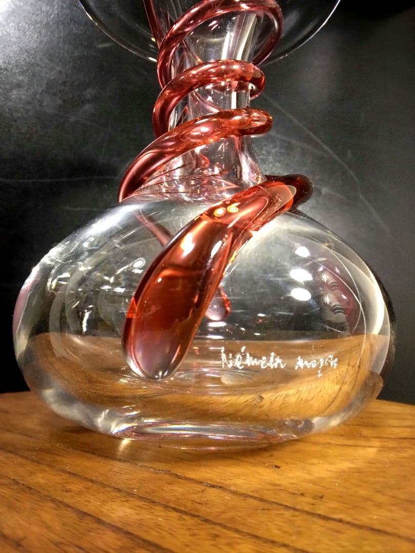 フランス　一点物　クリスタル　フラワーベース　アート　サイン　スパイラル　赤　花