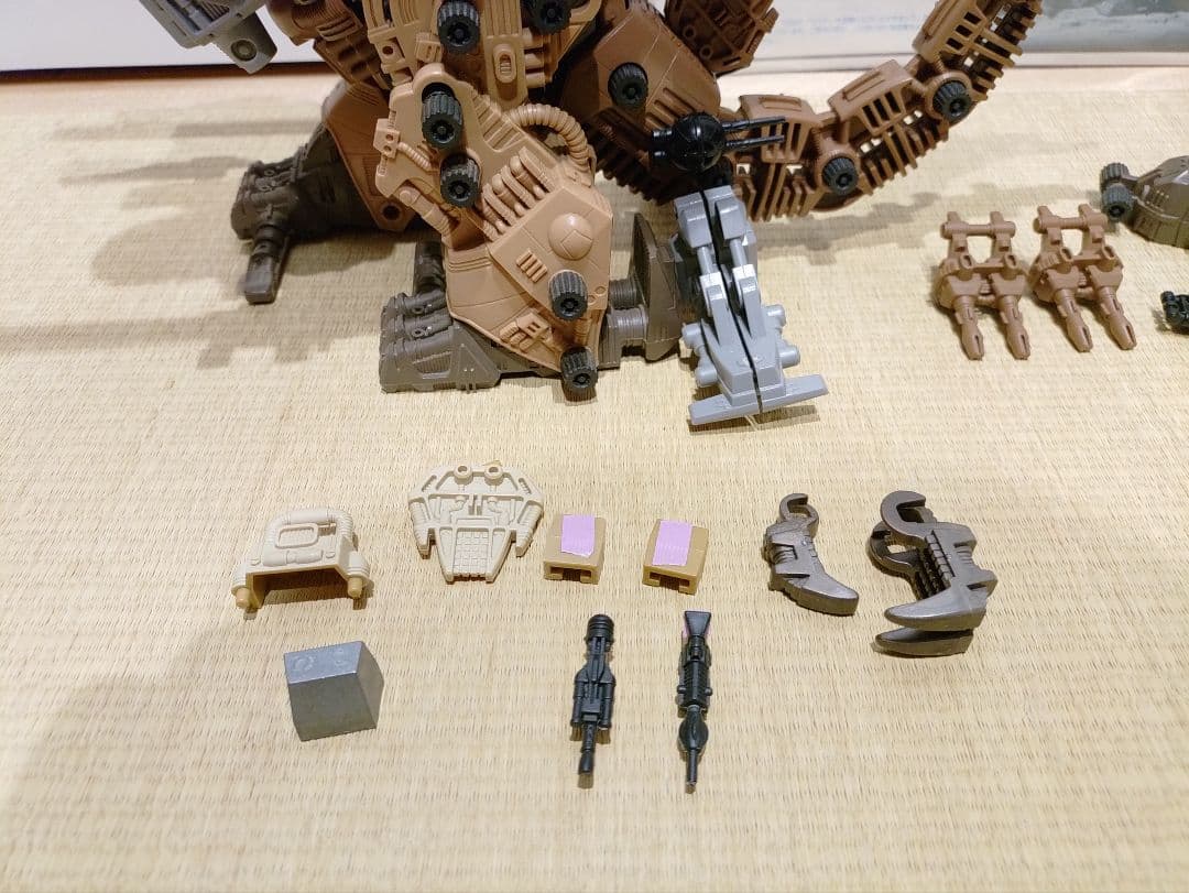 バラ売り検討します。ゾイド　ゴジュラスマークⅡ 限定版　ジャンク品　説明書付き