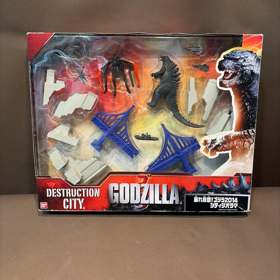 暴れ放題！ゴジラ2014 シティジオラマ & 劇場限定フィギュアカップ