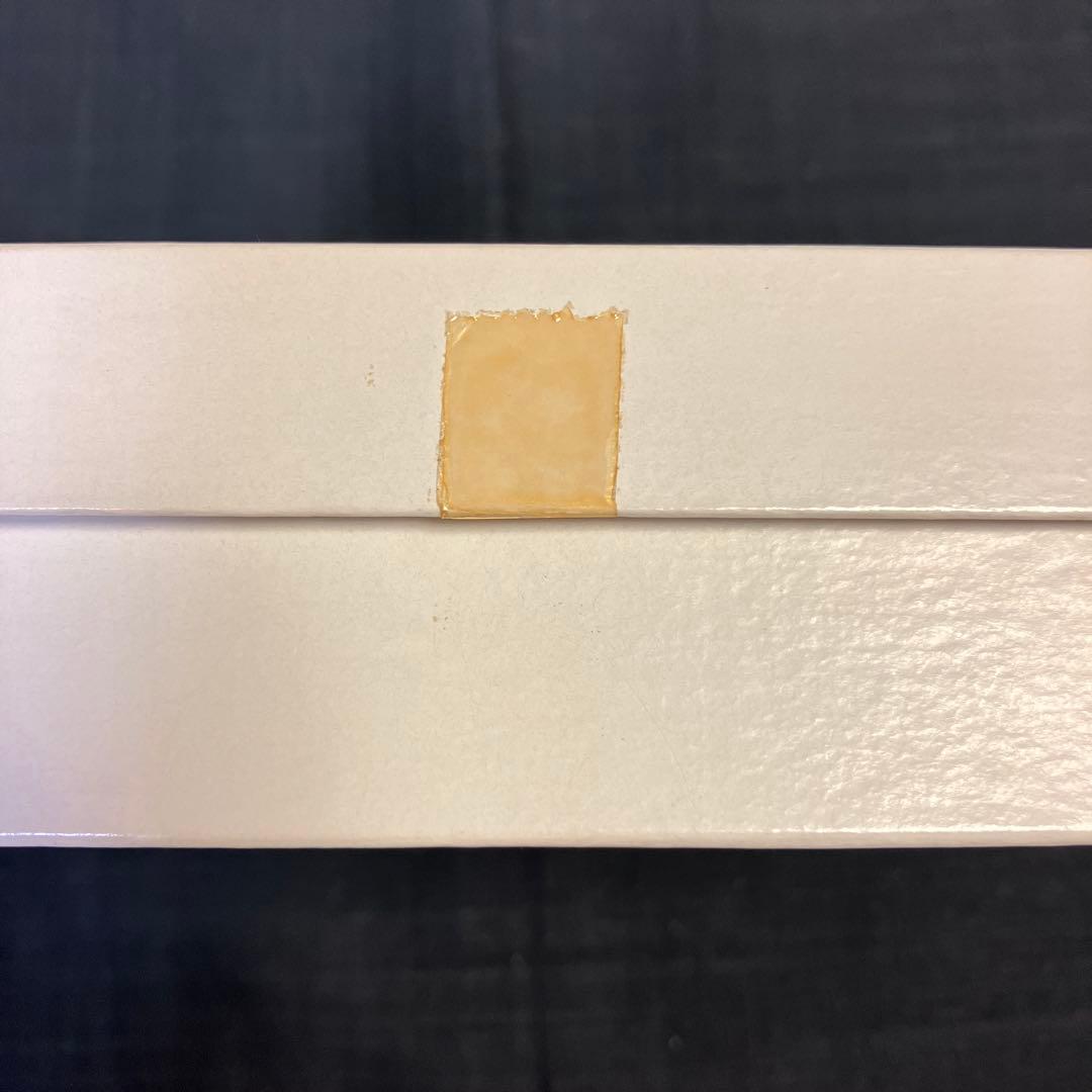 ミナペルホネン tsubomi ブローチ　ベージュ　正規品 箱付き[希少]