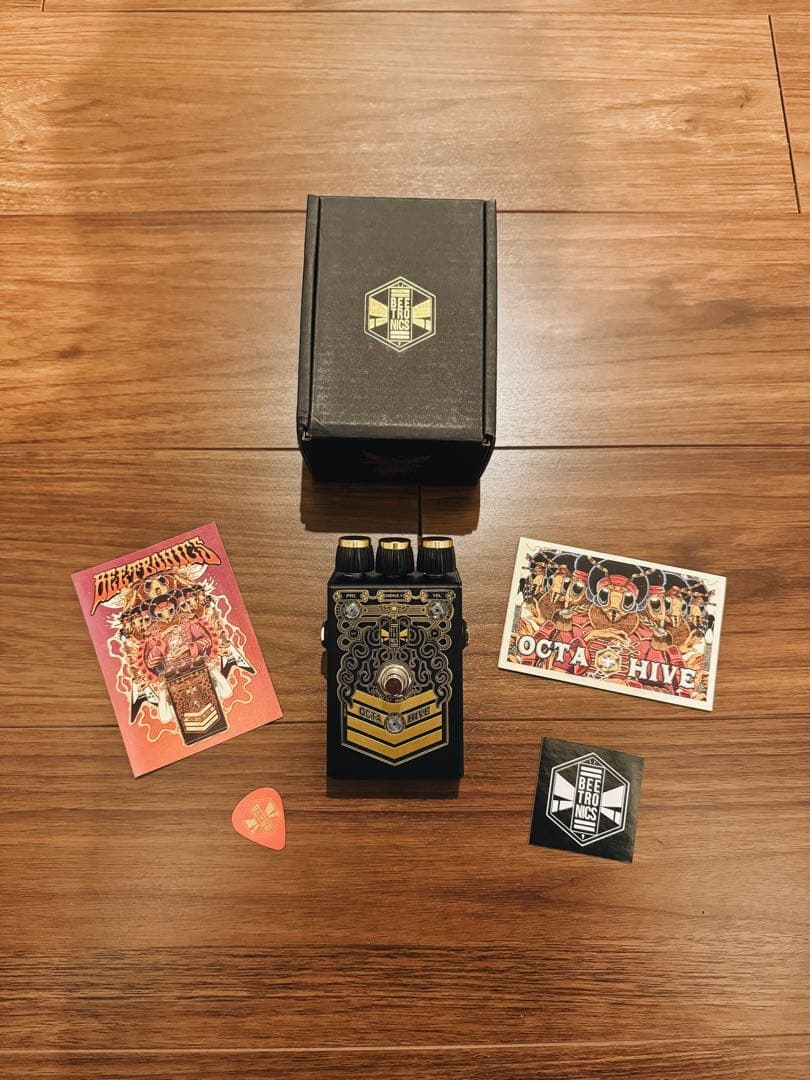 Beetronics OCTAHIVE V2 オクターブファズ