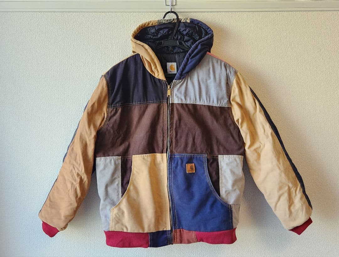 Carharttフード付きブルゾン&トートバッグ