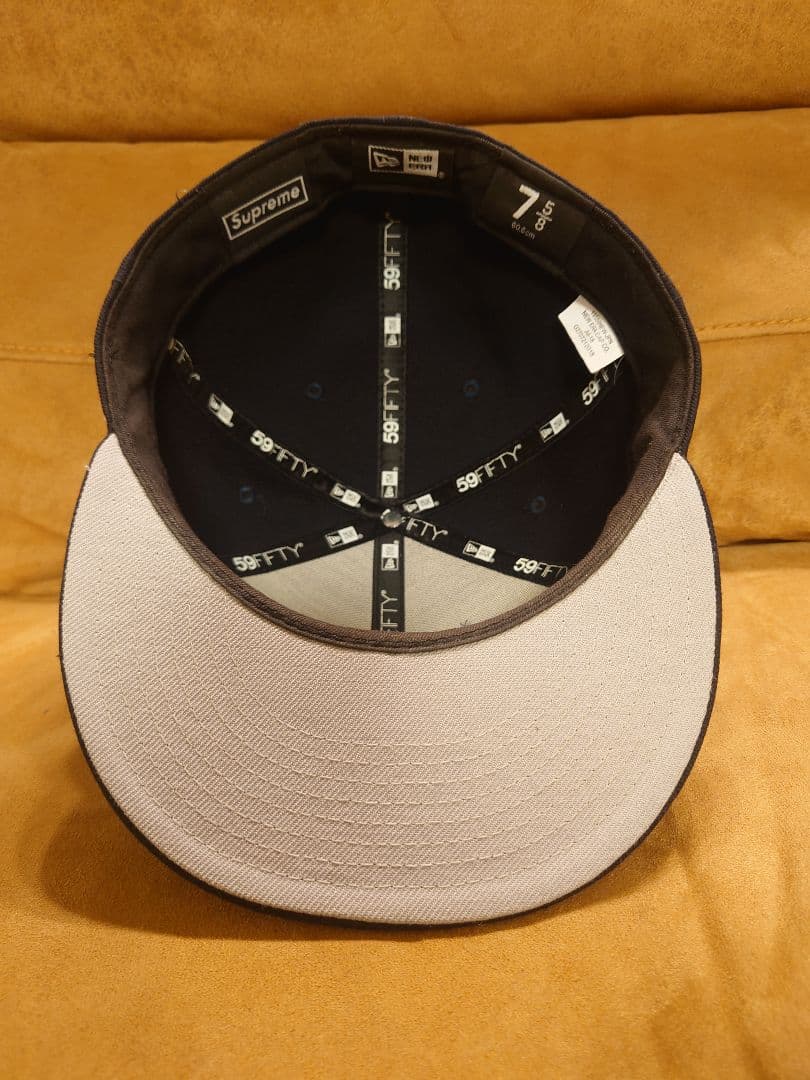 お*様 USED品 Supreme Classic Script New Era