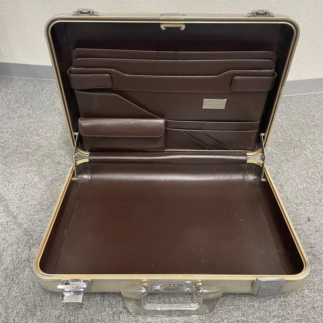 ゼロハリエバートン クリアハンドル アタッシュケース