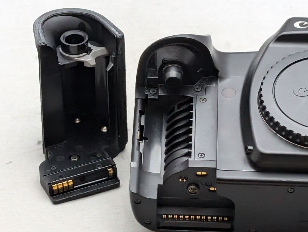 ☆通電OK☆ キャノン イオス ３ アイ コントロール　大人気フィルムカメラ