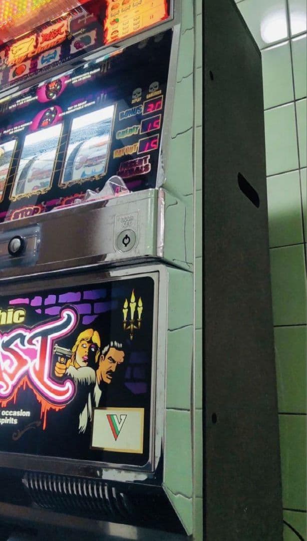 ゴシック　ビースト　基盤無し（※裏物の基盤別売)　４号機実機　バンガード