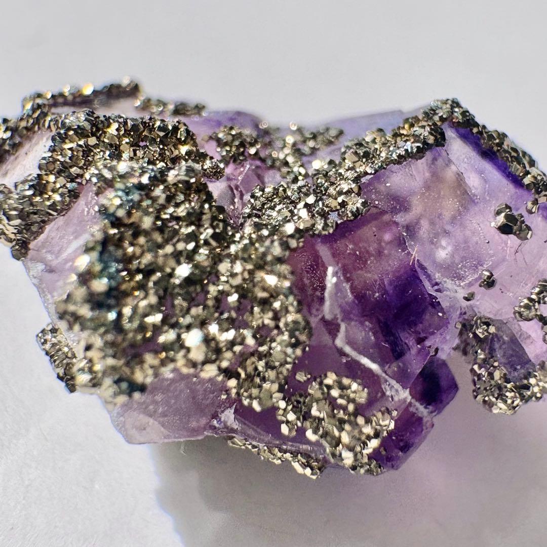 520 中国 内モンゴル産 レアタイプ フローライト&パイライト