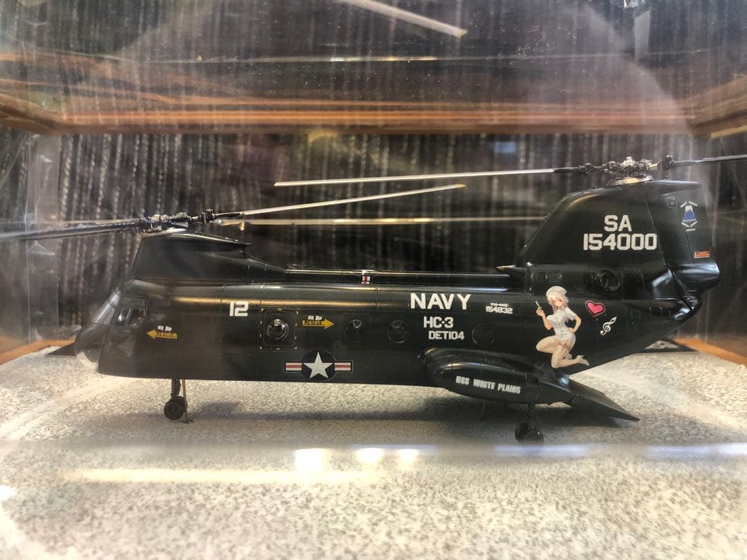完成品　ジオラマ  1/72 BOEING CH-46D シーナイト