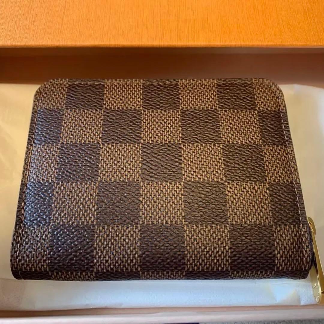 ルイヴィトン　ジッピー　パース　未使用品