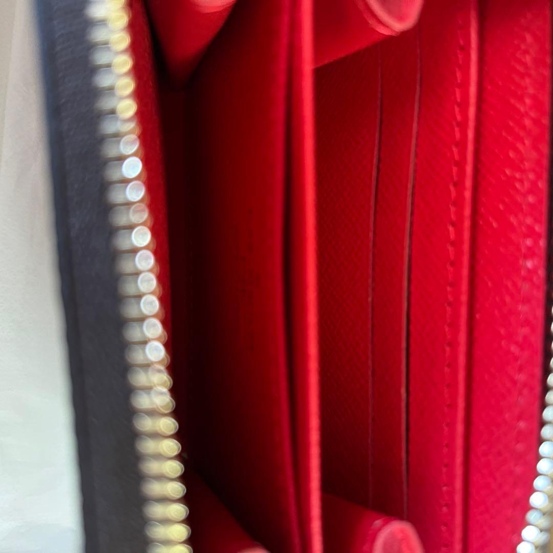 ルイヴィトン　ジッピー　パース　未使用品