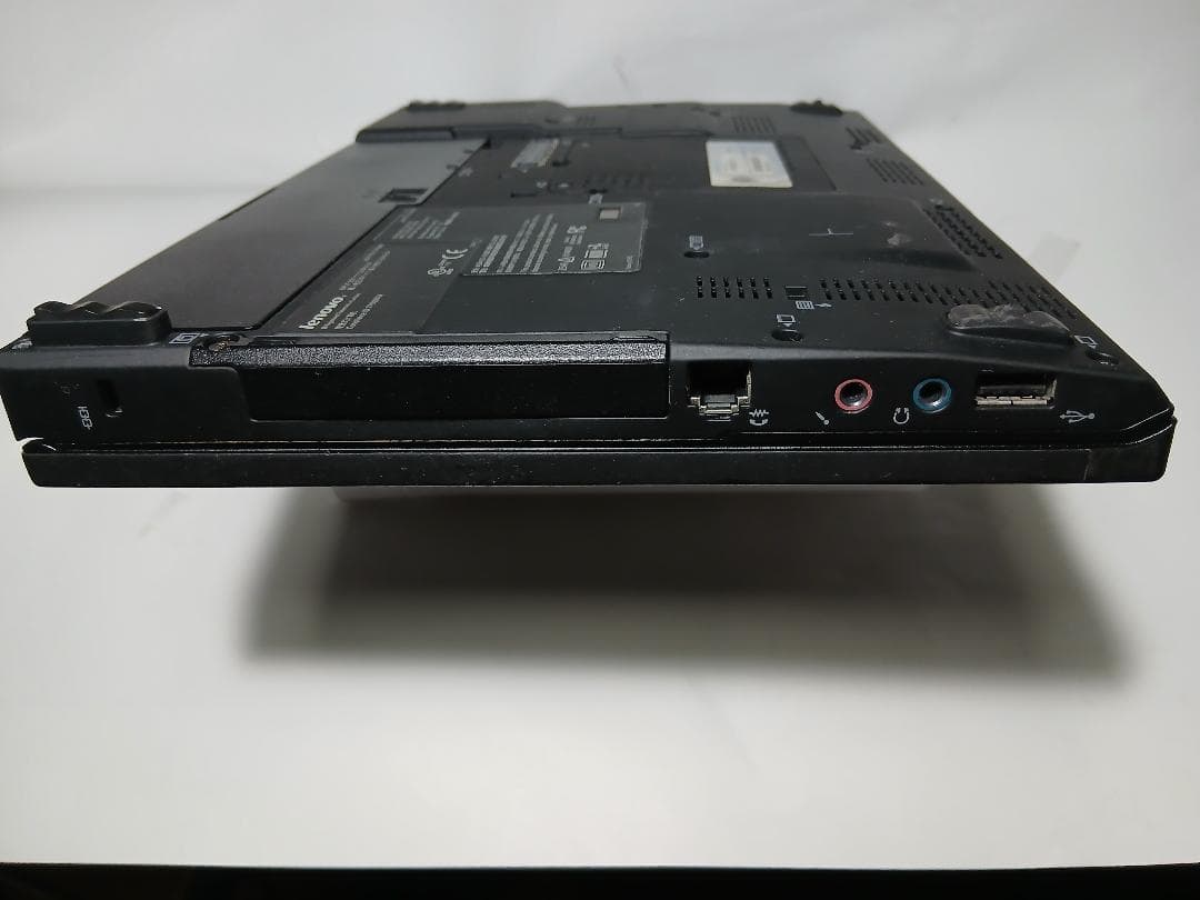 良品thinkpadX201 i5 RAM 8GB ウルトラベース